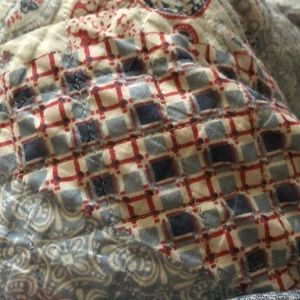 Meet your Posher, Nadia